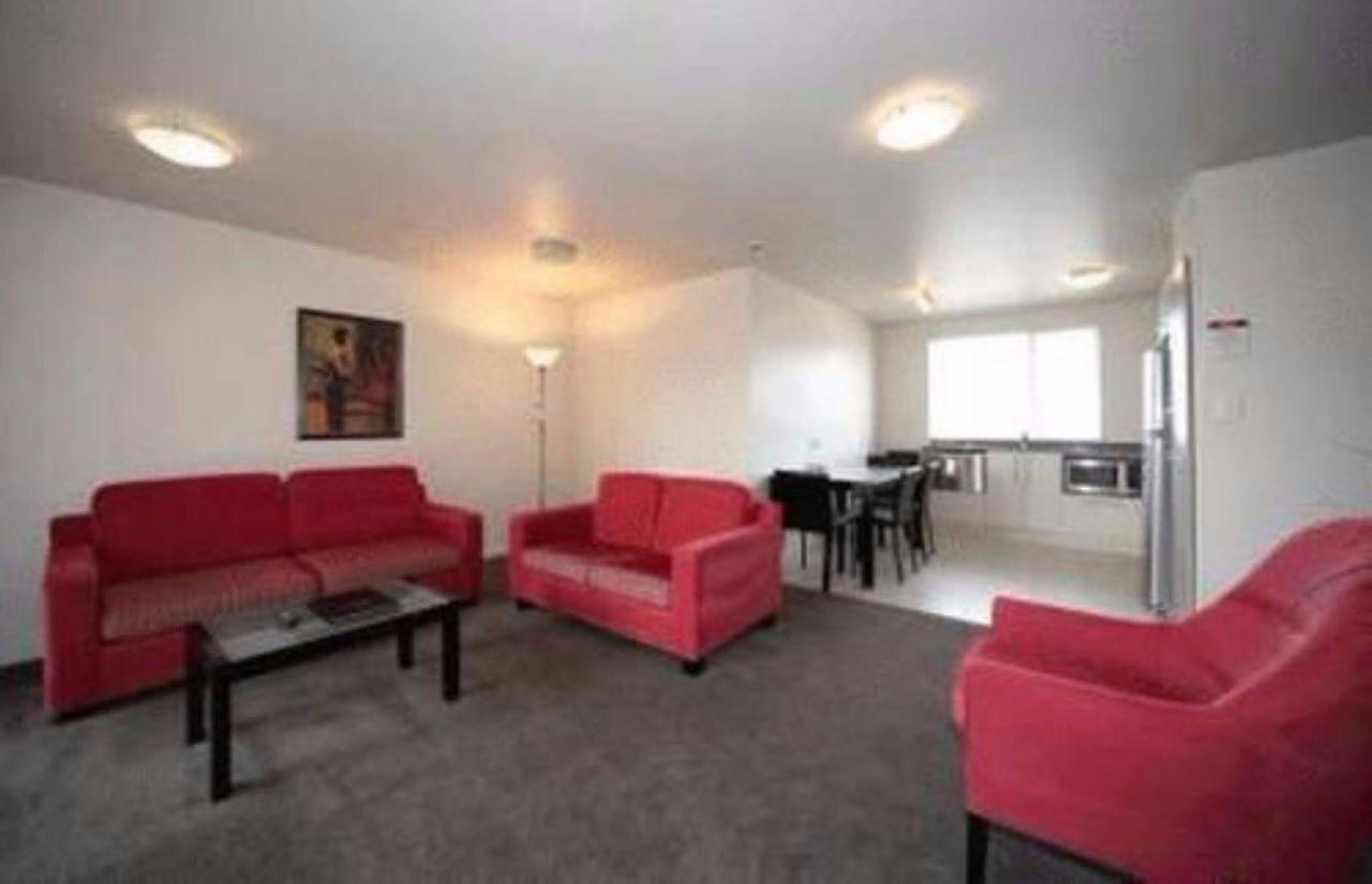 Salerno Motel Apartments Крайстчърч Екстериор снимка A typical apartment at the University of Canterbury