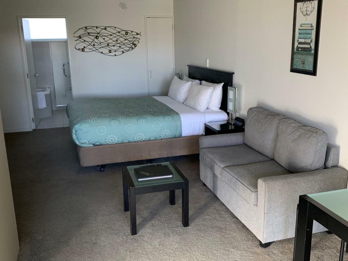 Salerno Motel Apartments Крайстчърч Екстериор снимка