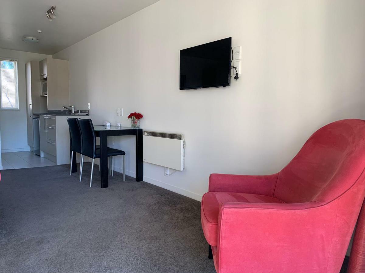 Salerno Motel Apartments Крайстчърч Екстериор снимка A studio apartment in New Zealand